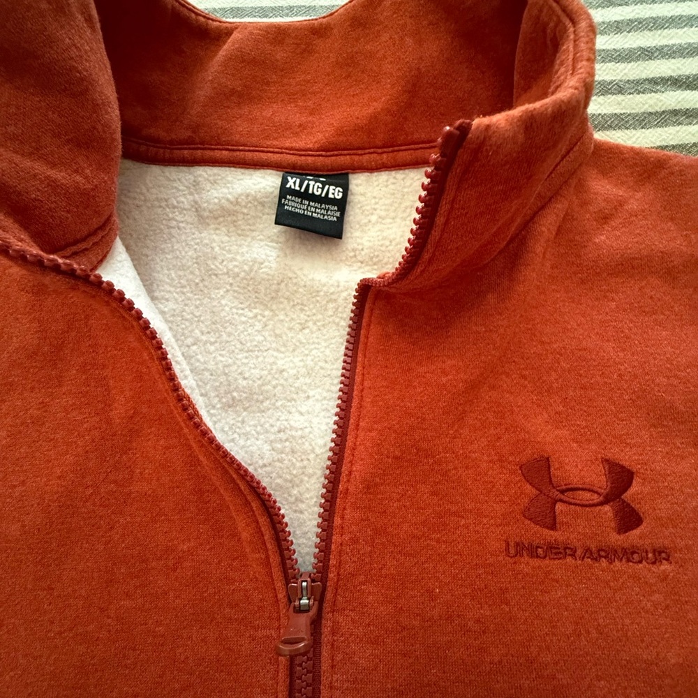 Under Armour Cropped Rust Fleece Pullover